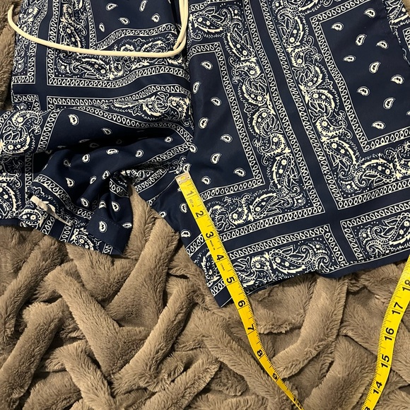 2/$15 Shein Blue Paisley Shorts Size Small - Picture 8 of 8